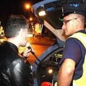 Biella, alla guida con tasso di alcol cinque volte superiore il consentito