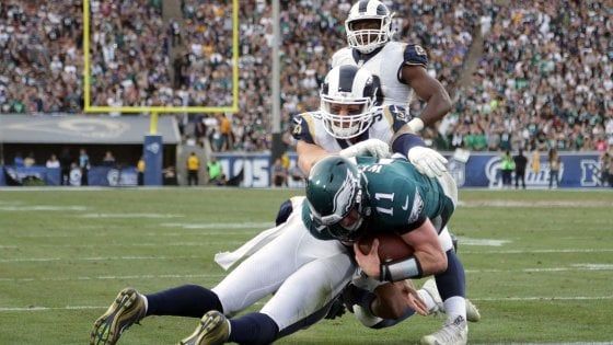 Nfl, Eagles tra gioia e dolore: ai play off ma con Wentz ko 