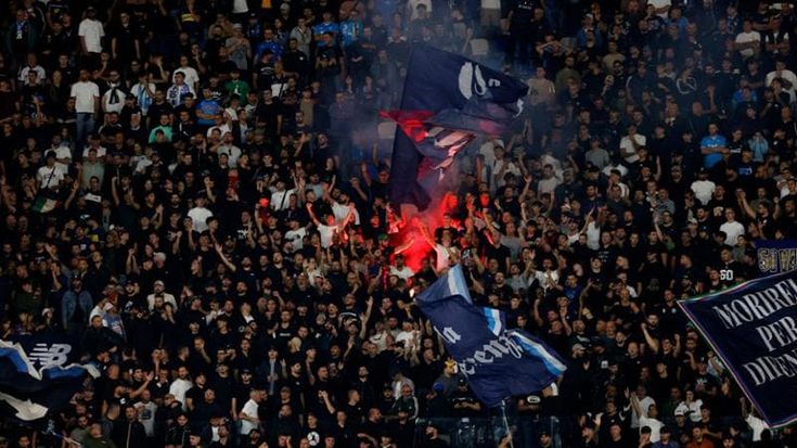 Napoli, il Como ringrazia i tifosi azzurri: "Gente meravigliosa, al ritorno birra per tutti"