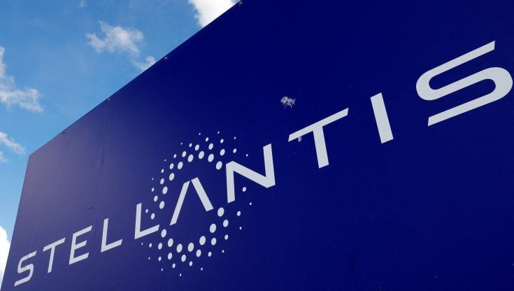 Stellantis, la carenza di microchip sarà un problema per tutto il 2022