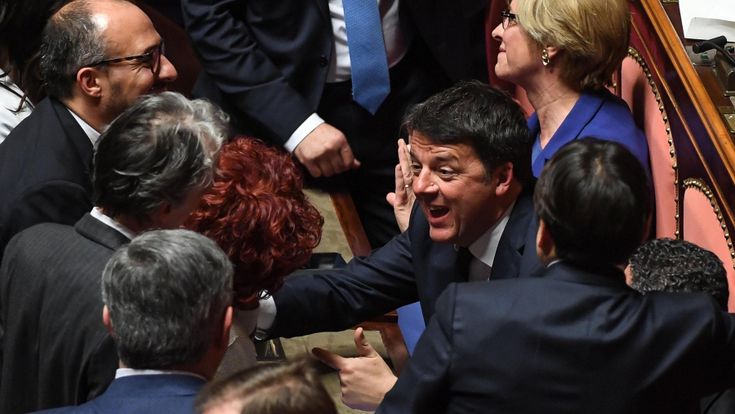 Selfie e disciplina nell’aula gialloverde delle matricole
