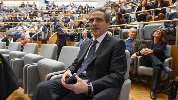 Lovaglio evoca il nuovo risiko bancario: “Tutte le strade ormai portano a Siena”