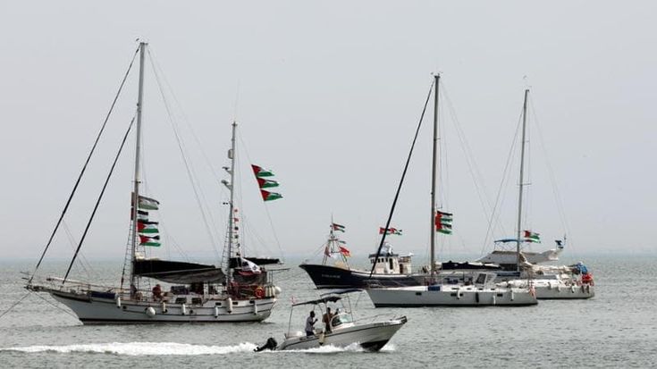 L’attivista La Piccirella sulla Flotilla: “Attacco fotocopia. Sul ponte è rimasto l’ordigno”