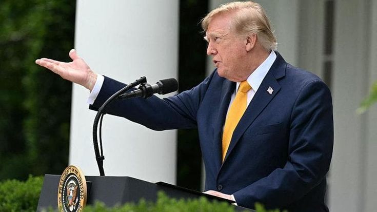 Trump pronto a togliere 200mila visti ai richiedenti asilo. “La più vasta revoca nella storia Usa”