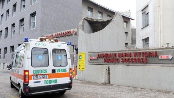 Torino, emorragia cerebrale all'ottavo mese: giovane mamma muore ma dà alla luce bimba