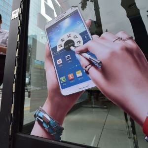 Cellulari e tariffe estive: gigabyte extra e servizi di intrattenimento ecco le offerte