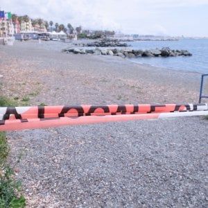 Coronavirus, per l'estate steward all'ingresso delle spiagge libere in Liguria