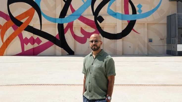 La maxi-opera di eL Seed al Pirelli HangarBicocca: l’abbraccio dell’altro nel segno di Pavese