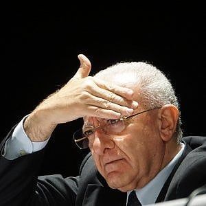 De Luca: "Blitz e controblitz non mi fanno nè caldo nè freddo"