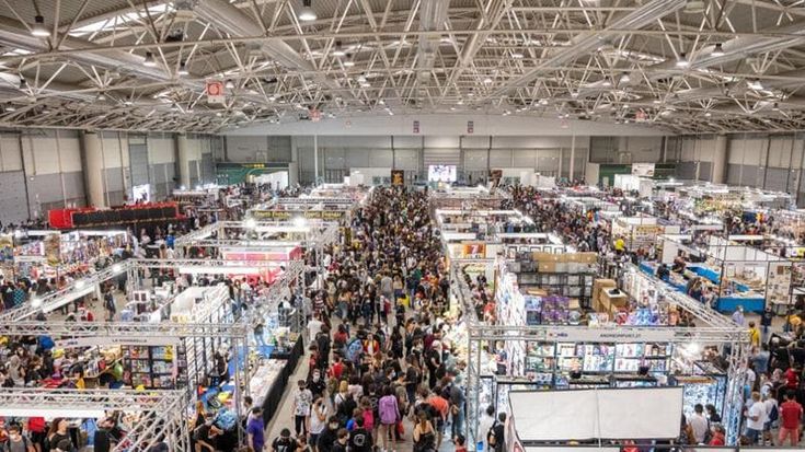 Romics festeggia Batman, il supereroe senza poteri compie 85 anni