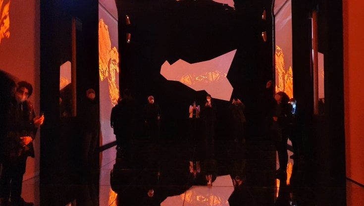 "Sicilian reflections" e il Politeama diventa una scatola magica