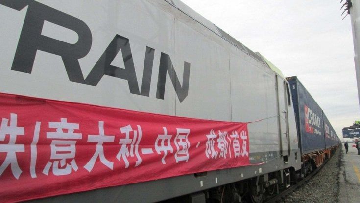 Cina, la guerra in Ucraina mette in crisi la Via della Seta su rotaia: merci in cerca di percorsi alternativi