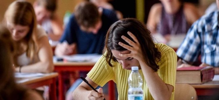 Maturità: è tempo di ammissioni. Quasi una formalità al liceo, più complicata al tecnico e al professionale