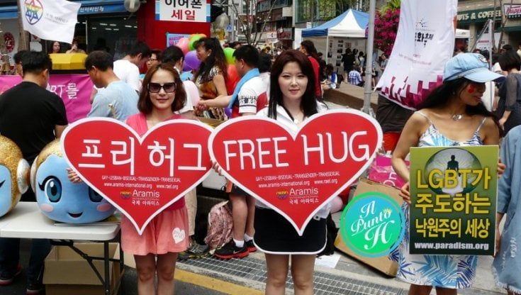 Corea del Sud, bullismo e violenza a scuola verso le persone LGBTQ+: mancano programmi di supporto, educazione e prevenzione