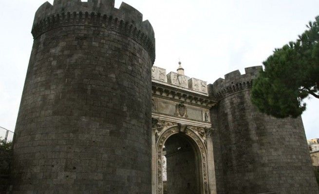Psicologi e urbanisti<br />a Porta Capuana