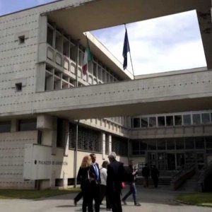 Furbetto del cartellino in tribunale, arrestato a Saluzzo il direttore amministrativo