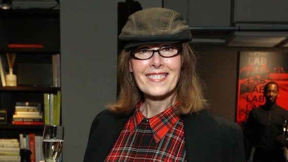 Giornalista Jean Carroll accusa Trump: "Mi stuprò 23 anni fa". L'ira del presidente Usa: "Mai incontrata"