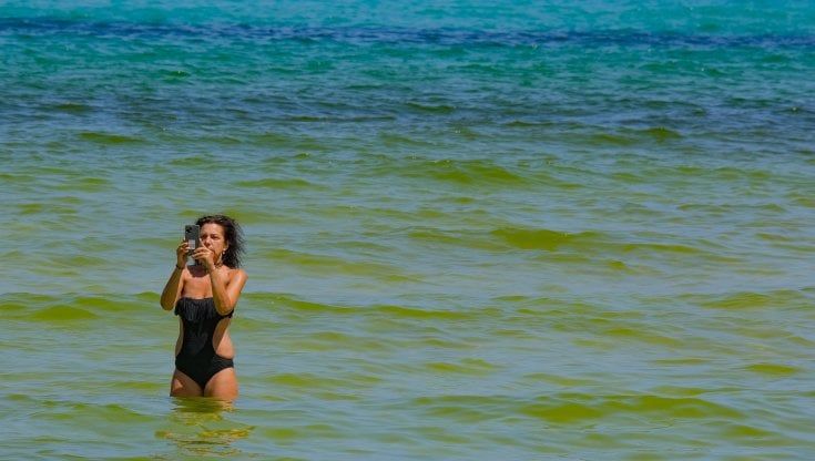 Mondello, le correnti puliscono il mare: rientrano i valori degli inquinanti. Nuove analisi lunedì