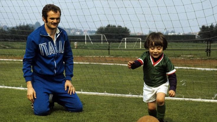 Il figlio di Sandro Mazzola: “Papà alle mie partite si nascondeva tra i tifosi”