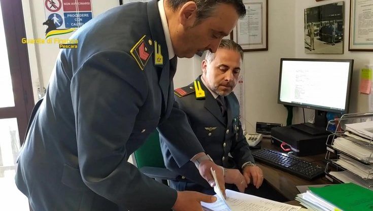 Buoni spesa Covid a proprietari terrieri o dipendenti pubblici, scoperti in 152 nel Foggiano