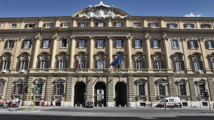 Debito e spread: perché le agenzie di rating possono declassare l’Italia