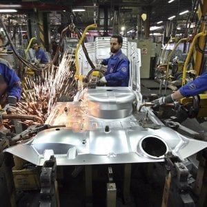 Il mercato estero sostiene l'industria italiana: salgono ordini e fatturato
