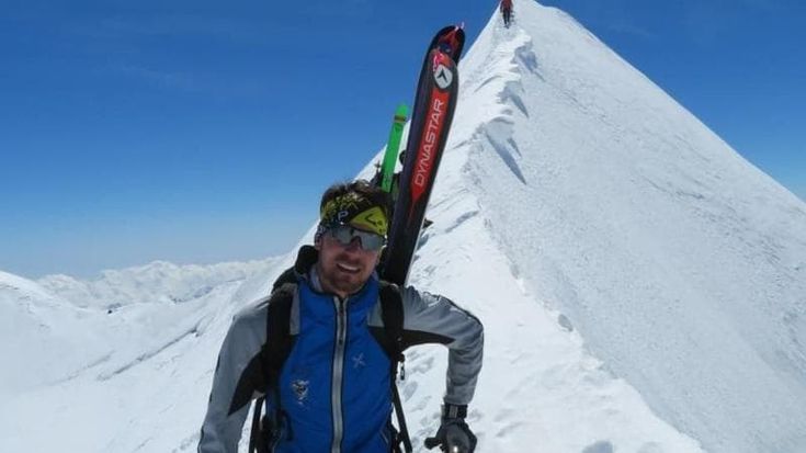 Madesimo, grave Erik Pettavino: era stato travolto da una valanga durante un’esercitazione