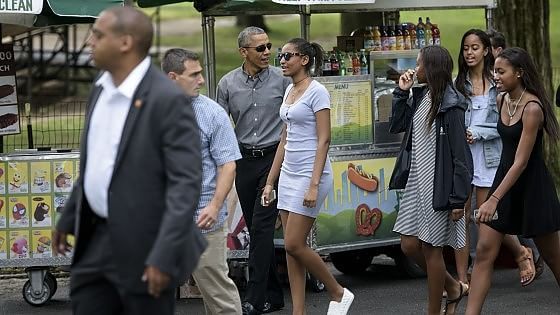Obama, un weekend da papà. Il difficile mestiere del dad-in-chief