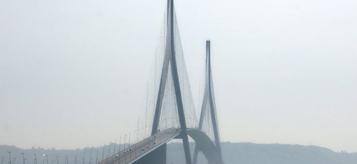 365 volte Europa. A piedi nella pioggia con vista Oceano