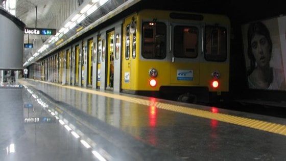 Napoli-Juve: corse straordinarie della metropolitana dopo la partita