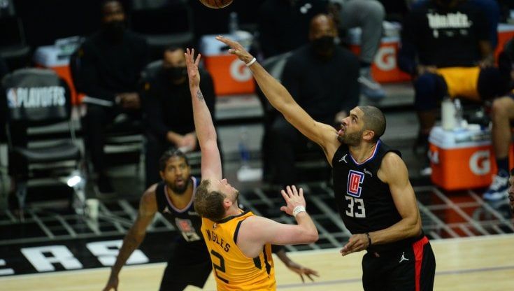 Basket, play off Nba: vincono Atlanta e Los Angeles Clippers, semifinali in parità