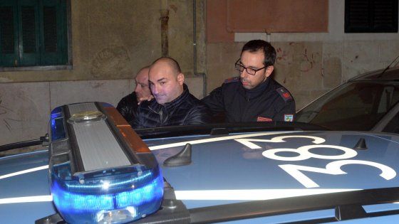 Bari, estorcevano la spesa: presi in 5. Il boss Diomede assunto da società dei bagni pubblici