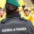 Migliaia di agricoltori in presidio al Brennero: “Fermiamo il falso cibo italiano”