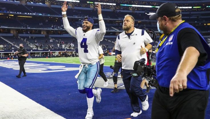 Nfl, Prescott trascina Dallas contro gli Eagles un anno dopo un serio infortunio