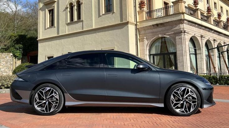 In viaggio con l’elettrica: così la Hyundai Ioniq 6 vince la sfida dei mille chilometri. Ecco come