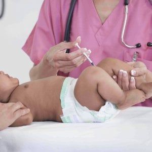 Vaccini, lite tra Ordine dei medici di Bologna e Regione