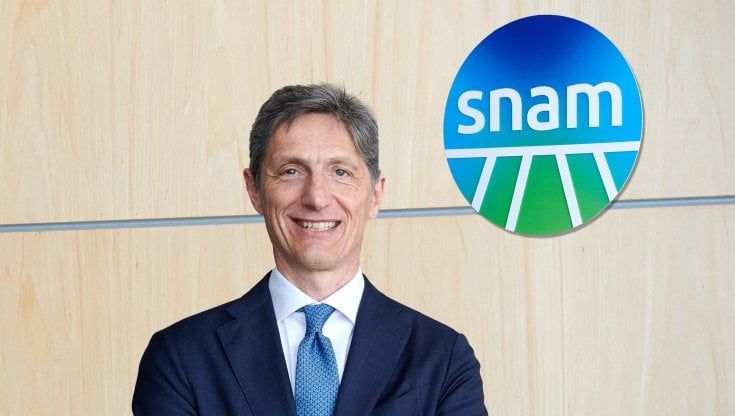 Snam, l'utile del trimestre a 325 milioni. Intesa con gli spagnoli per un gasdotto sottomarino. "Flussi da Russia continuano"