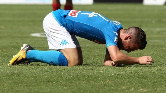  Mertens, il Napoli fa il punto: "Lieve distorsione di primo grado alla caviglia sinistra"