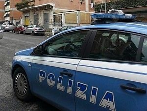 Pedofilia, violenze su tre bambine:<br />arrestato un maestro di pianoforte