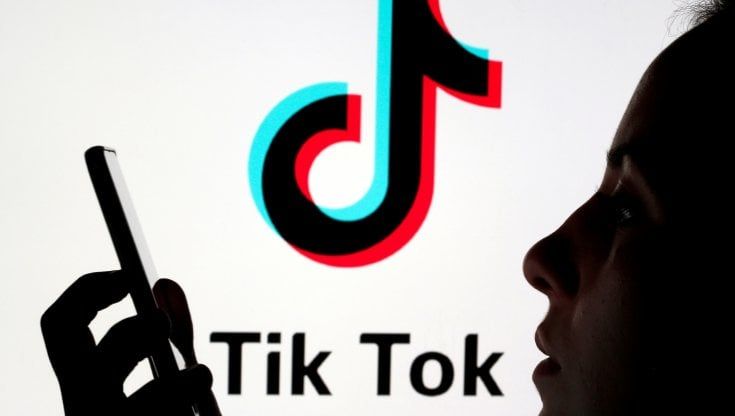 TikTok: falla di sicurezza, rischio furto di identità e phishing per milioni di profili. Gubiani: "Serve educazione digitale"