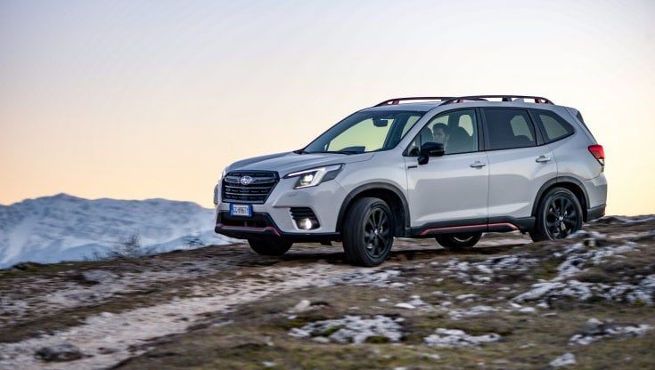 Forester, il quinto elemento. La nuova Subaru con 8 anni di garanzia