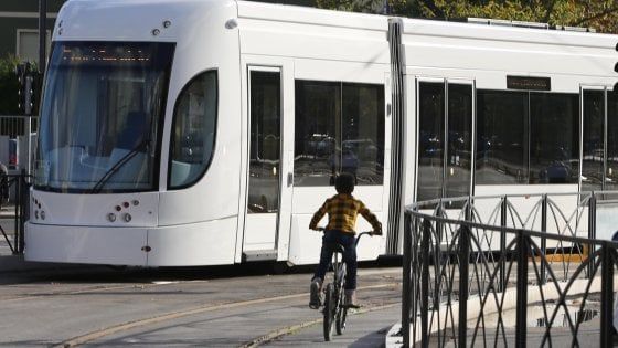 Scuole, tram, lampioni, caserme: ecco i fondi per le periferie bloccati a Palermo