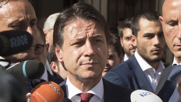 Il concorso di Conte, Pd all'offensiva: “Deve venire a spiegare in Parlamento”