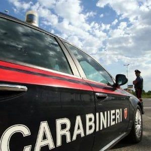 Cardito, picchia la moglie: arrestato