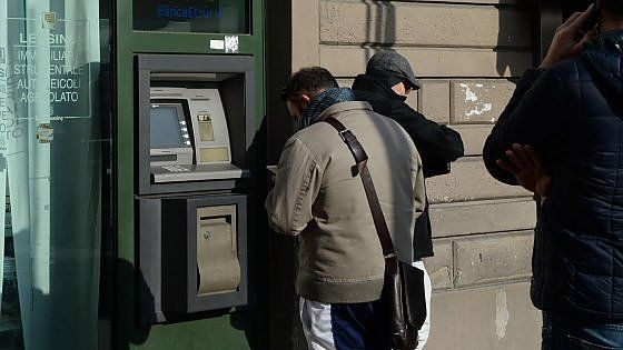 Crolla la fiducia nelle banche: ormai sono affidabili solo per il 16%