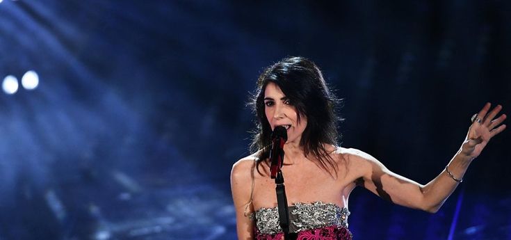 Giorgia nei palasport, tornano i Decibel