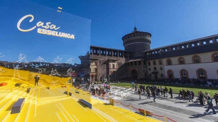 Olimpiadi, al Castello anche tre ore di coda per il gadget della focaccina
