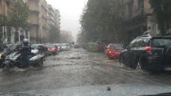 Maltempo, nubifragi e treni in ritardo nel Catanese