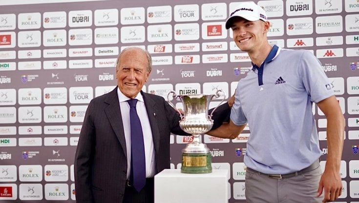 Golf, Open d'Italia: Nicolai Hojgaard trionfa a Roma e imita il gemello Rasmus