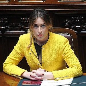 Il governo chiede la fiducia sul decreto banche